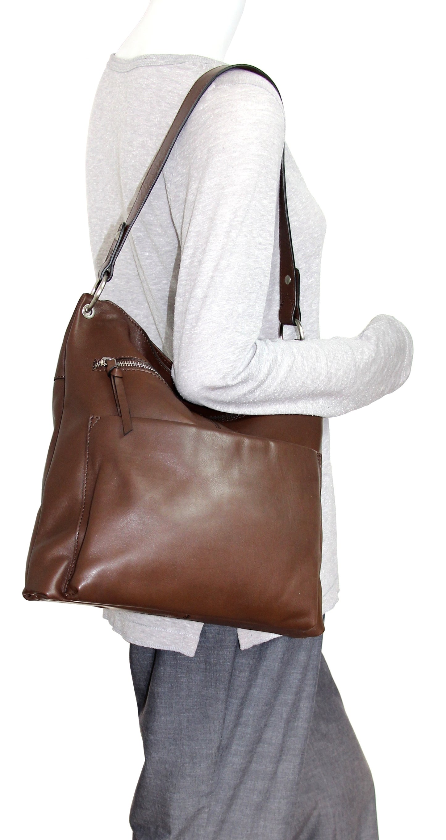 Emelia Hobo